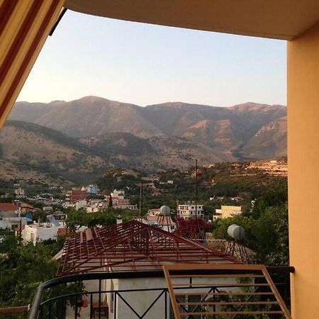 Lina'S Apartment Himare Buitenkant foto